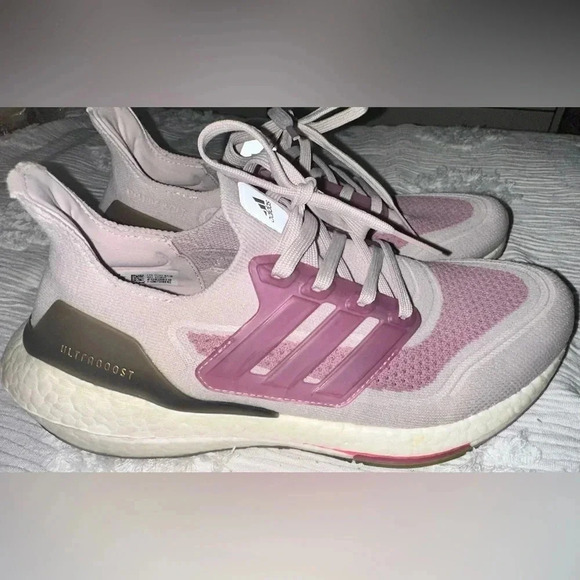 Adidas Ultraboost 21 Running Shoes - Picture 2 of 9